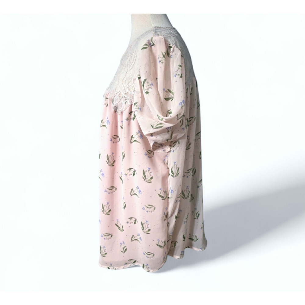 Suzanne Betro Light Pink Floral and Lace Top Size 3X - Picture 2 of 9